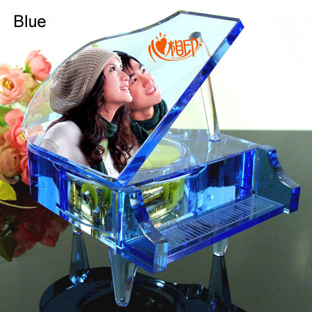 Personalized Crystal Piano Music Box with Picture and Song for Wedding Couple - Click Image to Close