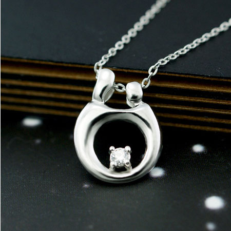 Loving Mother and Child Necklace for Mother's Day - Click Image to Close