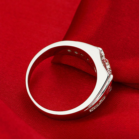 Passende Verlobungsringe aus Zirkonia für Paare
