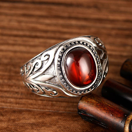 Impresionantes anillos de plata esterlina antigua de rubí ovalado con gema