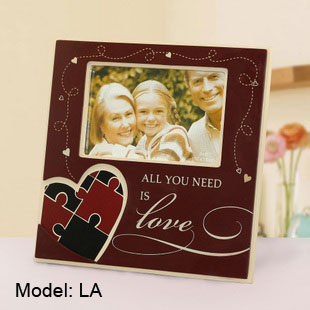 Hand-crafted Wooden Picture Frames for 4 x 6 Family photos