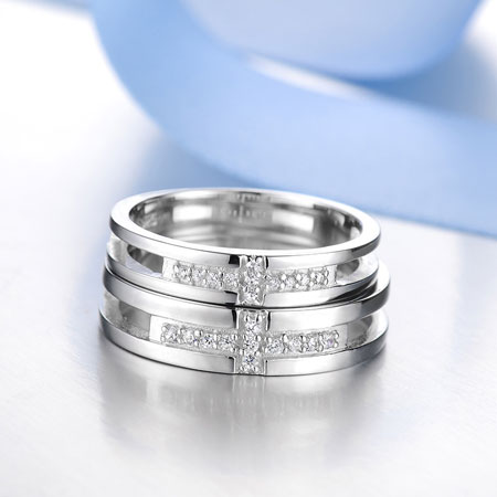 Christelijke zilveren Keltische kruis CZ bruiloft verlovingsringen Set