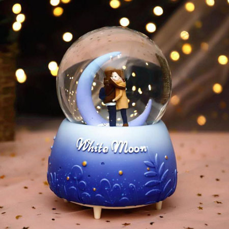 Unieke verlichte muzikale sneeuwbollen te koop met batterijvoeding