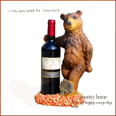 Kreatywny prezent na parapetówkę - uchwyt na butelkę wina z niedźwiedziem - Kliknij na obrazek aby go zamknąć