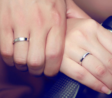 Grawerowane srebrne pasujące pierścionki dla par