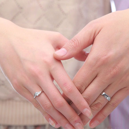 Grawerowane pierścionki z obietnicą dla par ze srebra próby sześciennej z cyrkoniami
